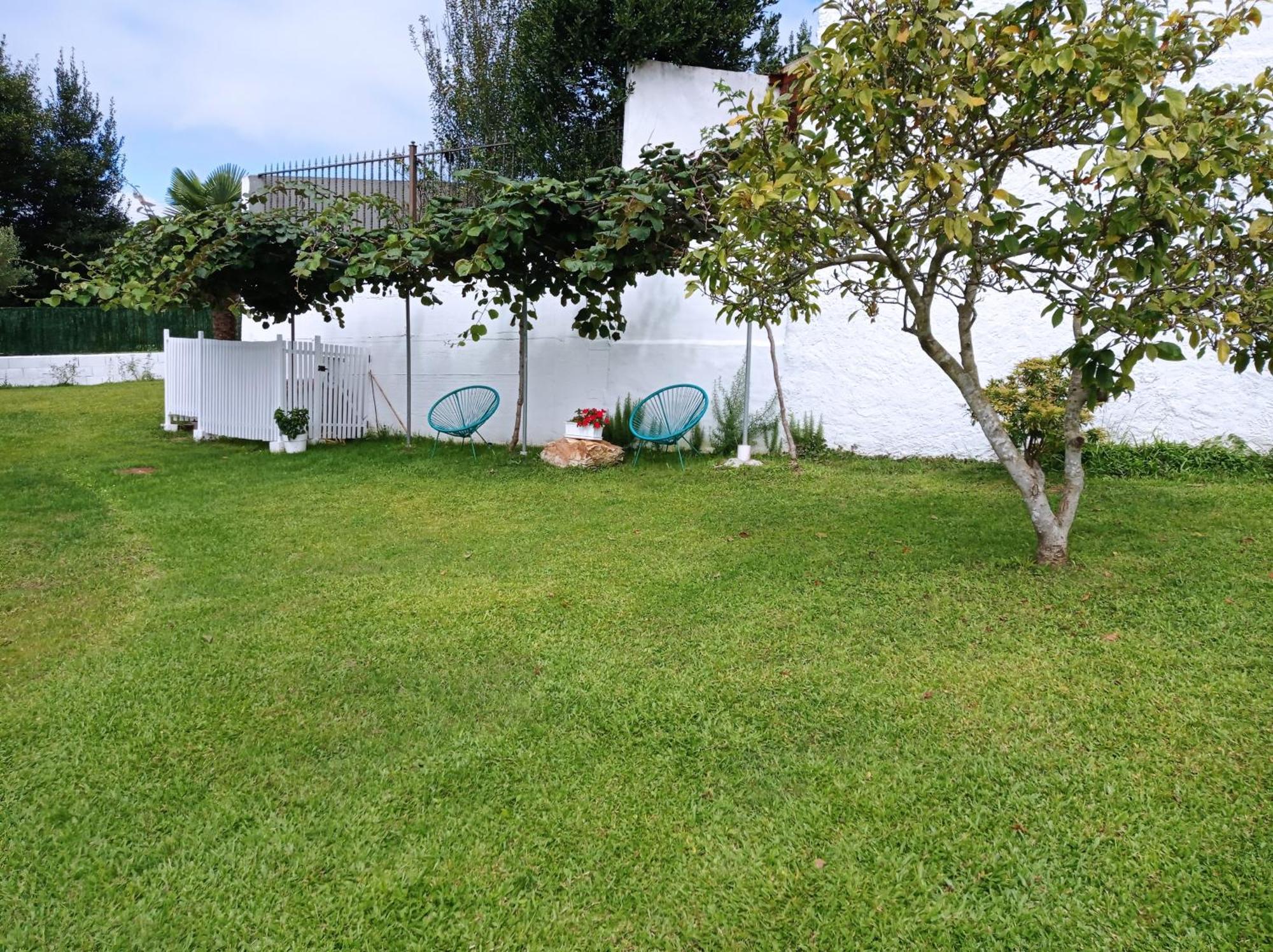 Casas Turisticas Lar Jardin - Parking Privado Santiago de Compostela Exterior photo