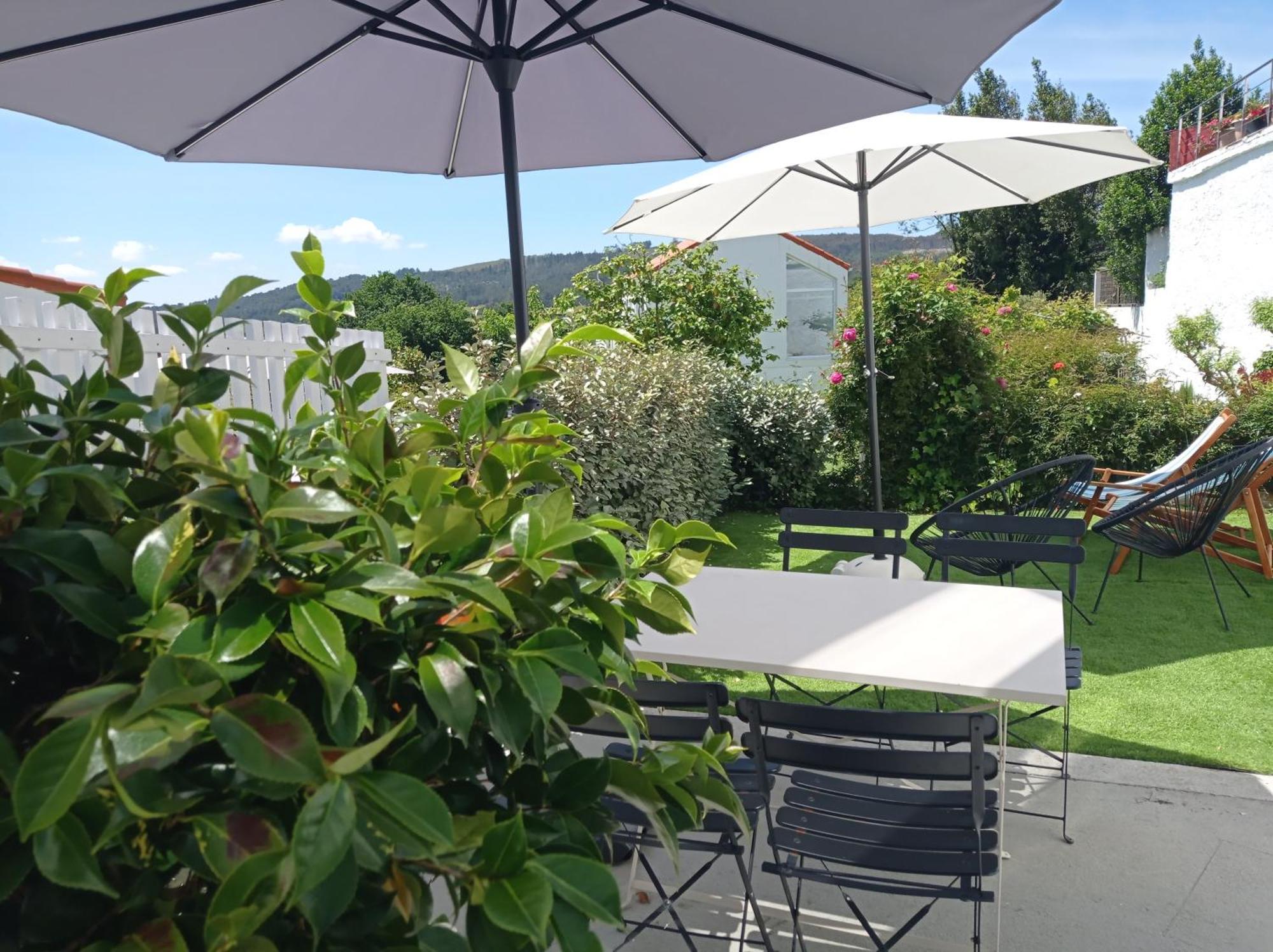 Casas Turisticas Lar Jardin - Parking Privado Santiago de Compostela Exterior photo